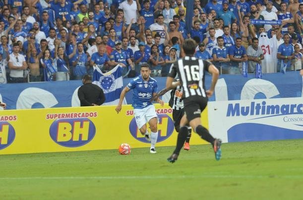 Fotos do primeiro clssico da final do Mineiro, entre Cruzeiro e Atltico, no Mineiro