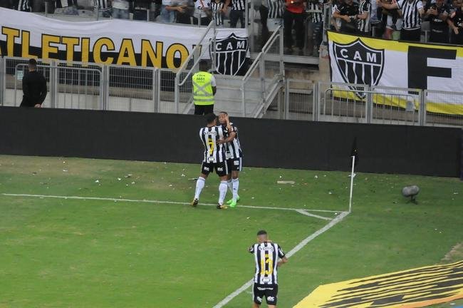 Atltico e Corinthians se enfrentaram no Mineiro, neste domingo (24), em jogo vlido pela 19 rodada da Srie A do Campeonato Brasileiro.