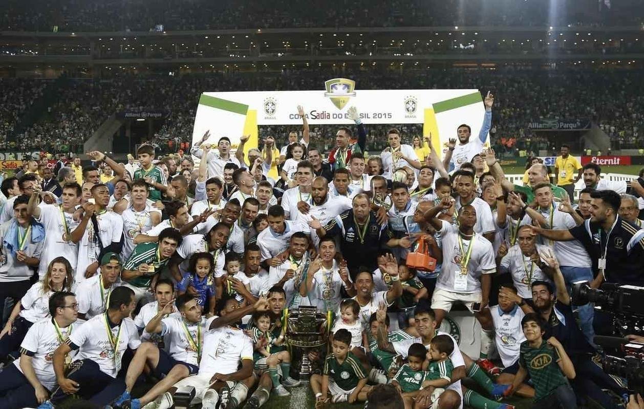 Imagens da comemorao do ttulo da Copa do Brasil pelos palmeirenses