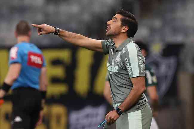 Abel Ferreira durante a derrota do Palmeiras por 2 a 0 para o Atltico, pelo Brasileiro