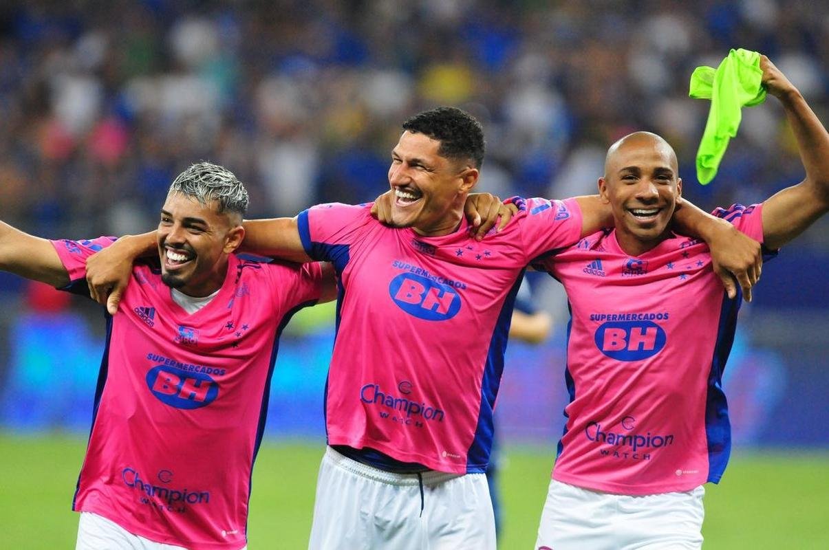 Em reencontro com a torcida aps o ttulo da Srie B, Cruzeiro enfrentou o Ituano no Mineiro, em Belo Horizonte, pela 33 rodada. Veja as melhores imagens!