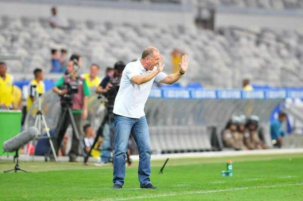 Imagens do jogo entre Cruzeiro e Botafogo no Mineiro
