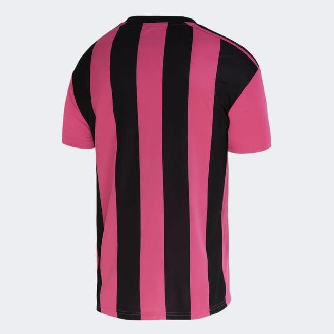Adidas divulgou verses masculina e feminina da camisa rosa do Atltico