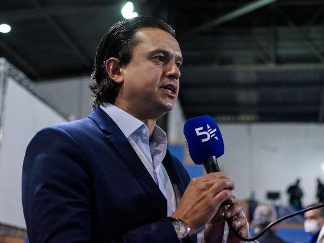 Reunio extraordinria do Conselho do Cruzeiro aprovou constituio de Sociedade Annima do Futebol