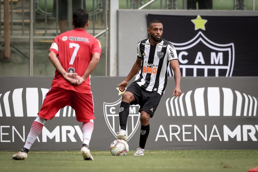Volante Adriano foi emprestado ao Criciúma