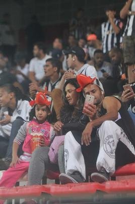 Torcidas de Atltico e San Lorenzo, no Independncia