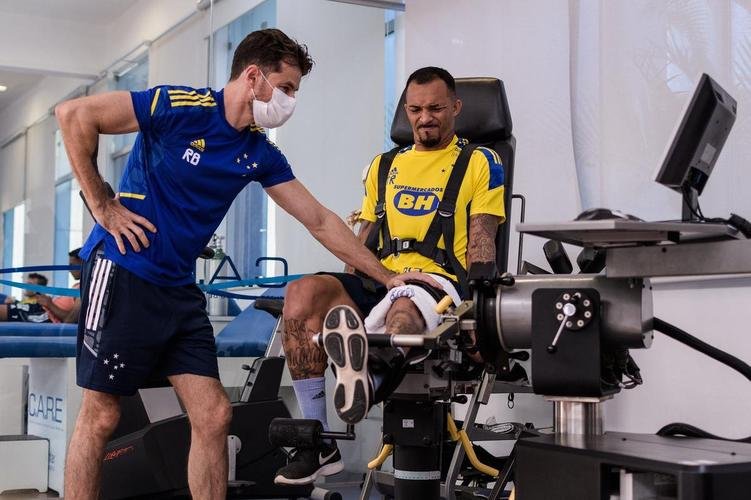 Joseph assinou com o Cruzeiro até o fim da Série B