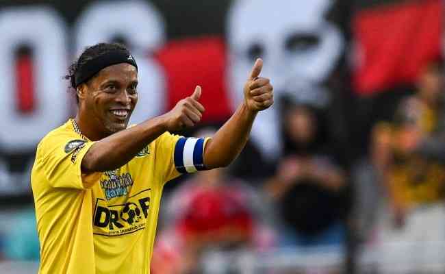 Ronaldinho deve R$ 5,7 milhes em IPTU