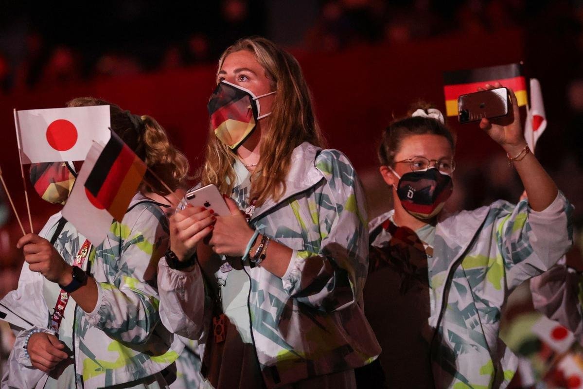 Imagens da cerimnia de abertura dos Jogos Olmpicos de 2020, no Estdio Olmpico de Tquio