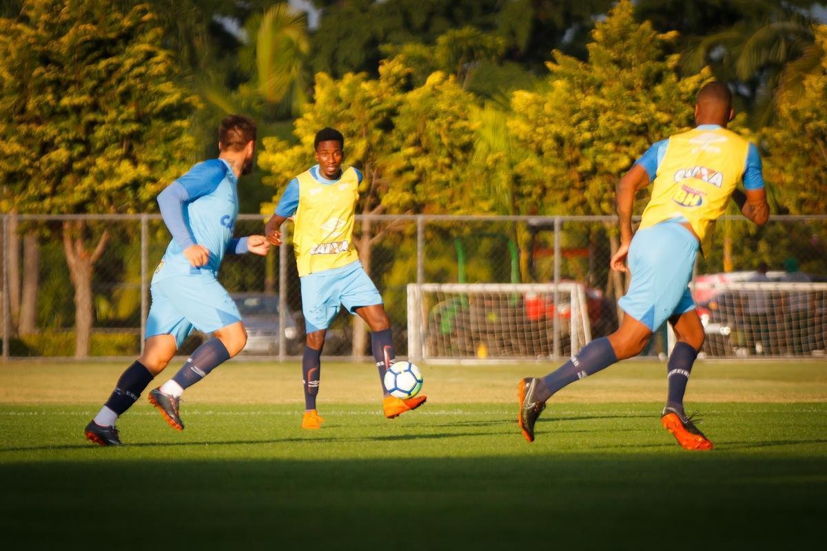 Imagens do treinamento do Cruzeiro s vsperas de duelo contra o Cear, pelo Brasileiro