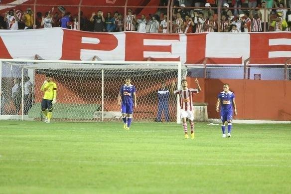 Villa Nova e Cruzeiro se enfrentaram pela oitava rodada do Campeonato Mineiro
