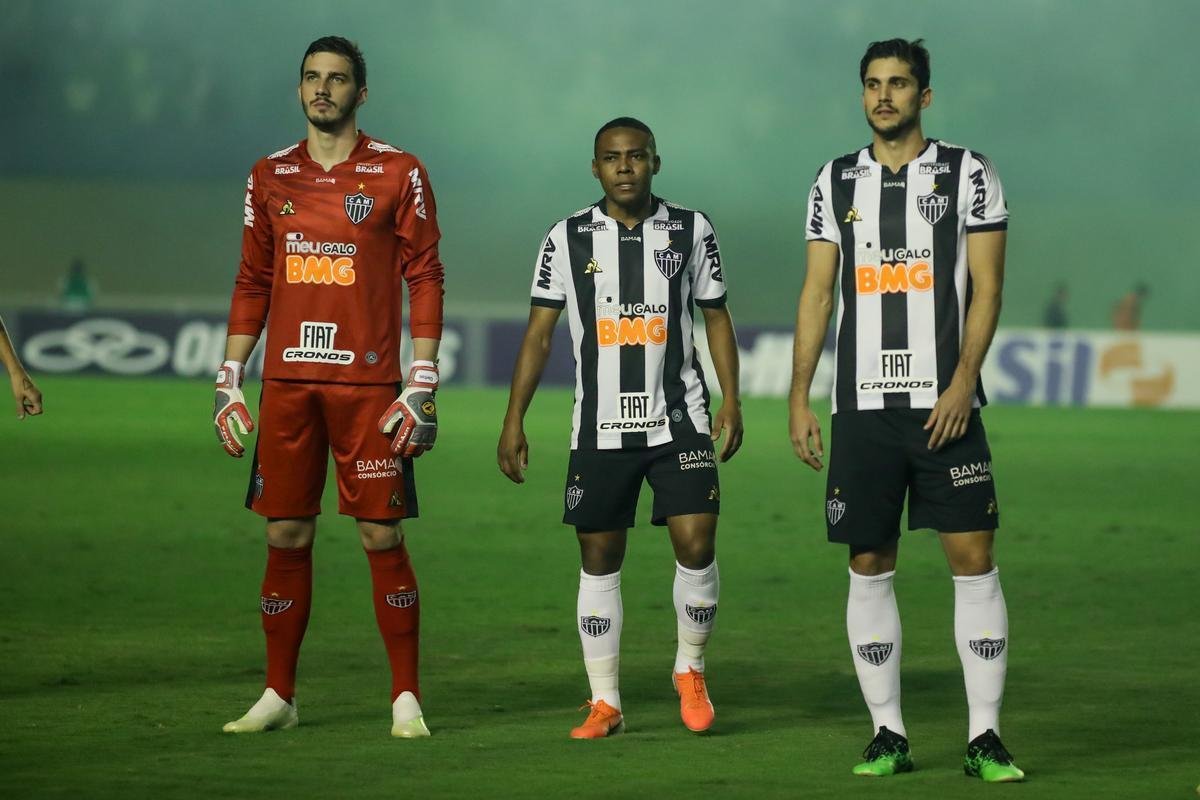 Fotos do duelo entre Gois e Atltico, no Serra Dourada, em Goinia, pela 12 rodada do Brasileiro