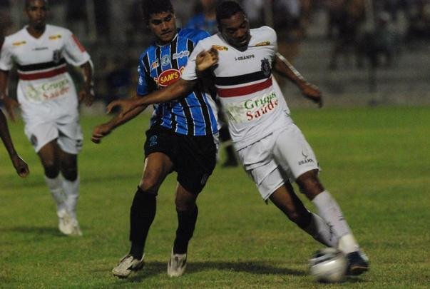 A Champs ficou no Santa Cruz apenas para a temporada de 2008