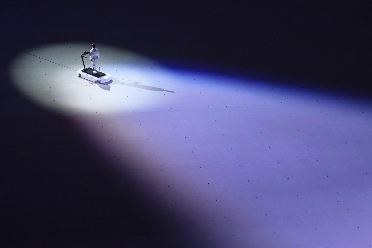 Imagens da cerimnia de abertura dos Jogos Olmpicos de 2020, no Estdio Olmpico de Tquio