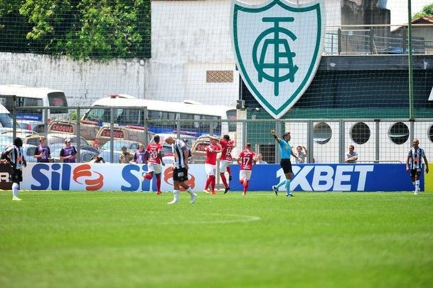 Galo e Colorado jogaram neste domingo, no Horto