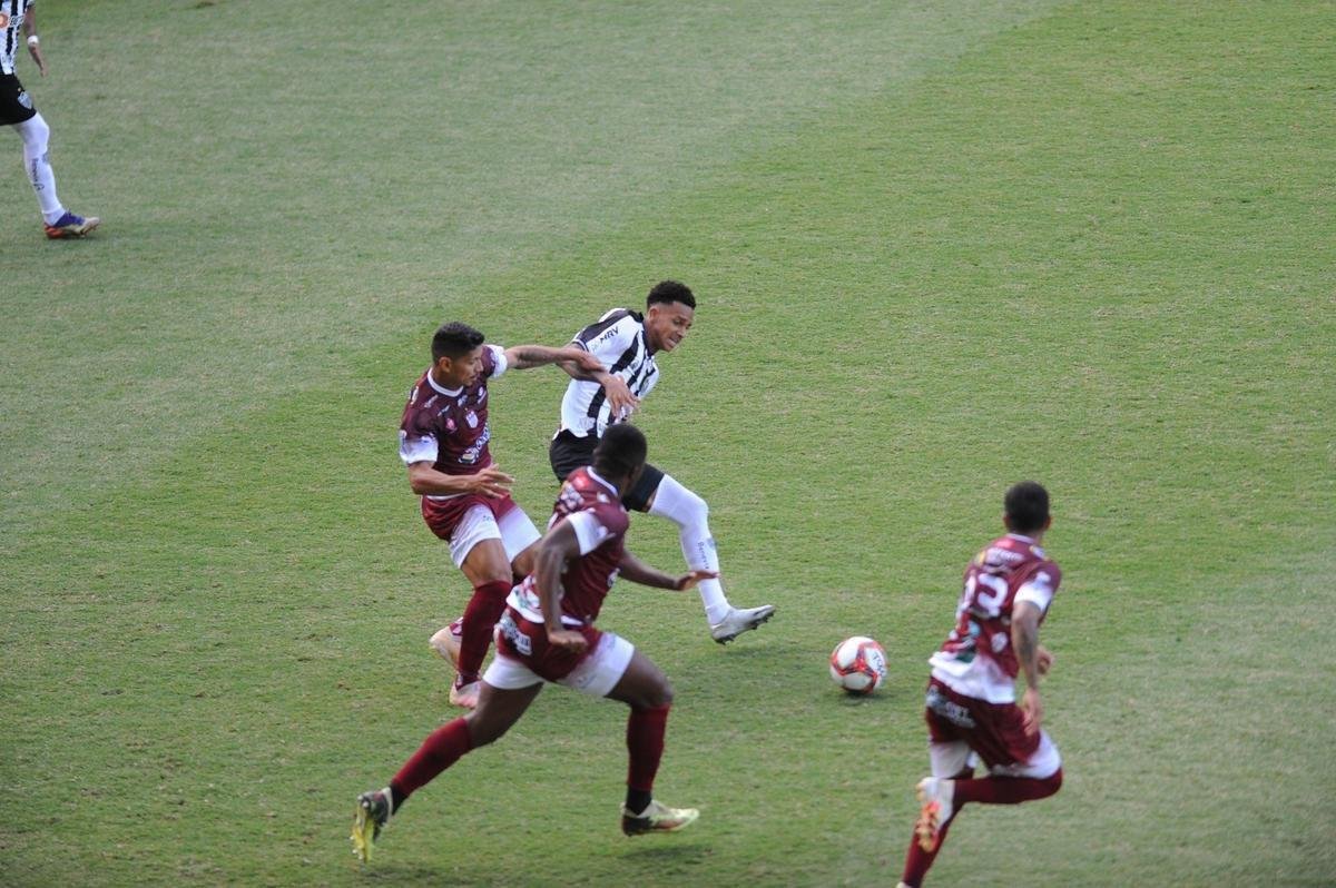 Fotos da vitria do Atltico sobre o Patrocinense, por 3 a 1, no Independncia, em Belo Horizonte, pela quarta rodada do Campeonato Mineiro. Mando foi do clube do interior, que no pde realizar a partida em Patrocnio devido ao elevado nmero de casos de COVID-19 na cidade.
