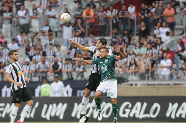 No dia da apresentao de Diego Tardelli, Atltico perde para Caldense no Mineiro