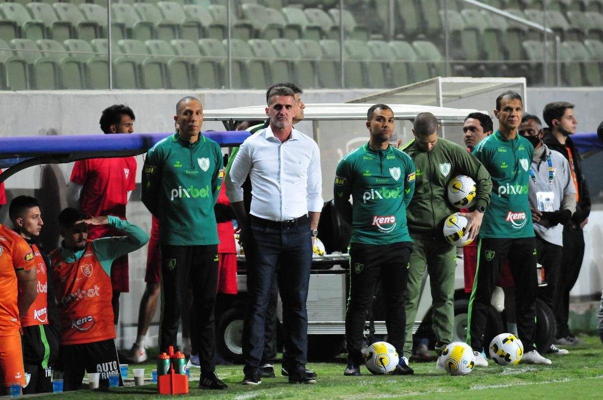 Fotos do jogo entre Amrica e Botafogo, no Independncia, em Belo Horizonte, pela stima rodada do Campeonato Brasileiro