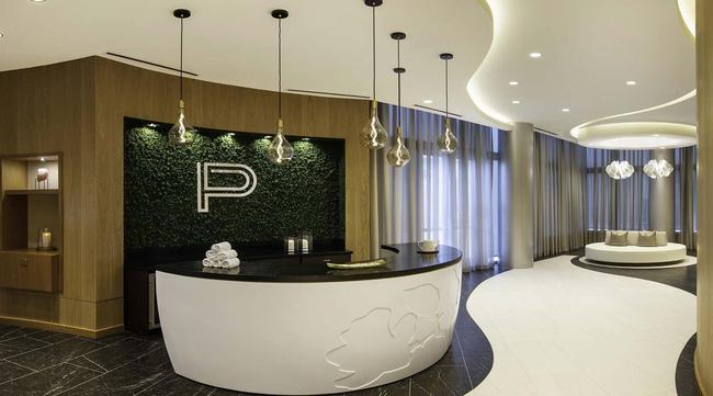 Fotos do condomnio de luxo Paramount Miami Worldcenter, em Miami, onde Hulk acaba de comprar uma cobertura