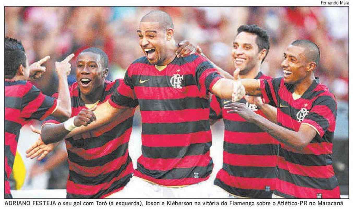 2009 - Flamengo encerrou a 19ª rodada em 10° lugar, com 27 pontos, a dez de distância do líder Internacional
