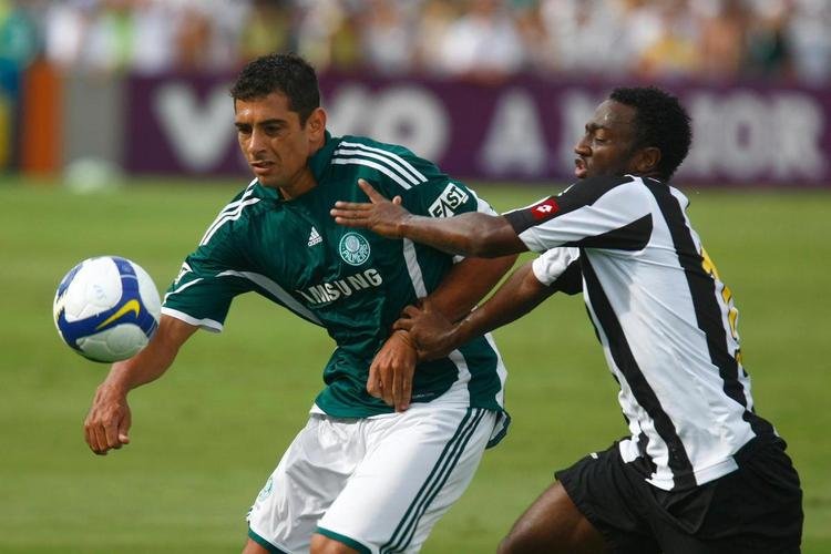 Diego Souza - Jogou no Palmeiras entre 2008 e 2010. Foi para o Atlético em 2010 e ficou até 2011.