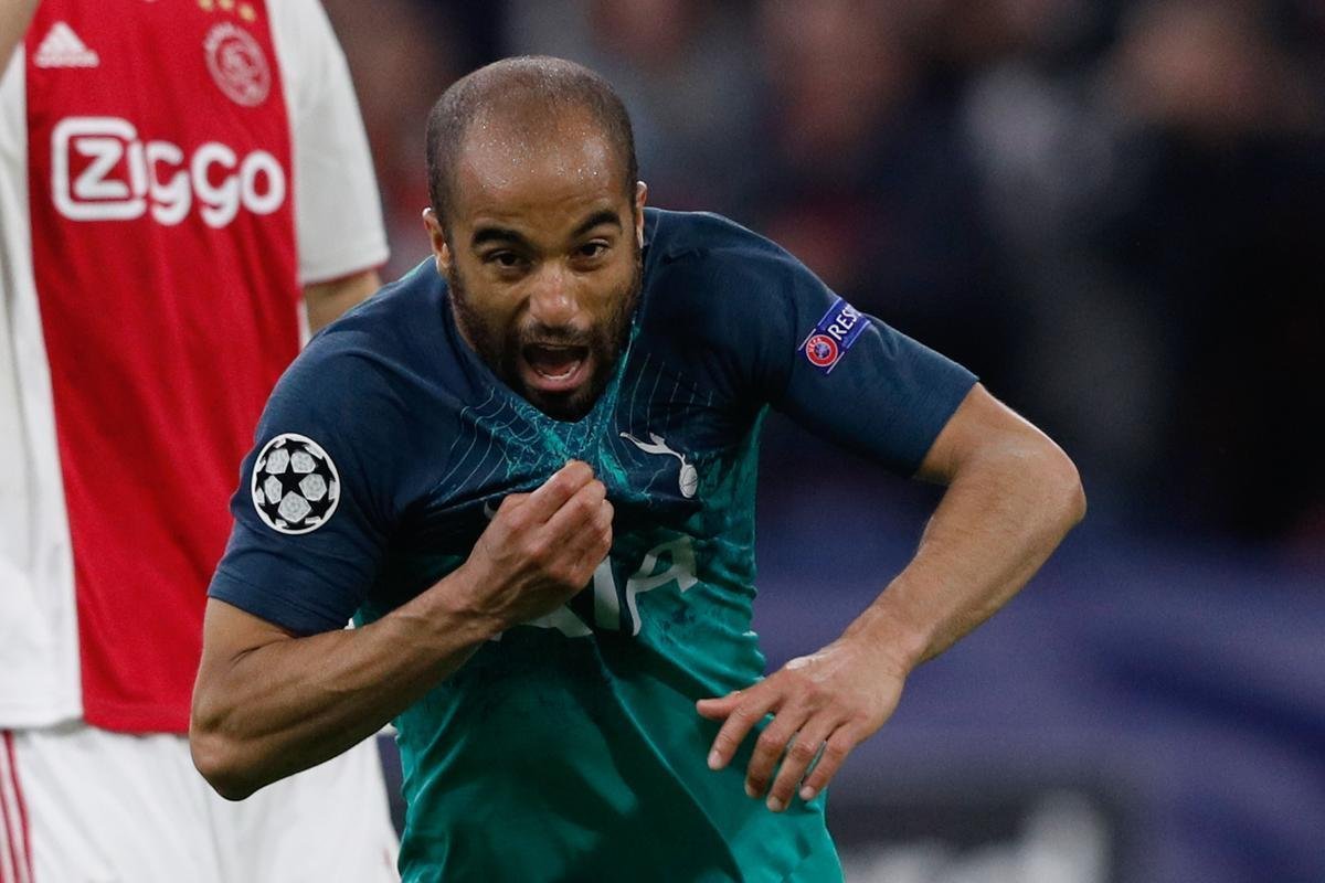 Lucas marcou trs vezes contra o Ajax e conduziu o Tottenham  final da Liga dos Campees