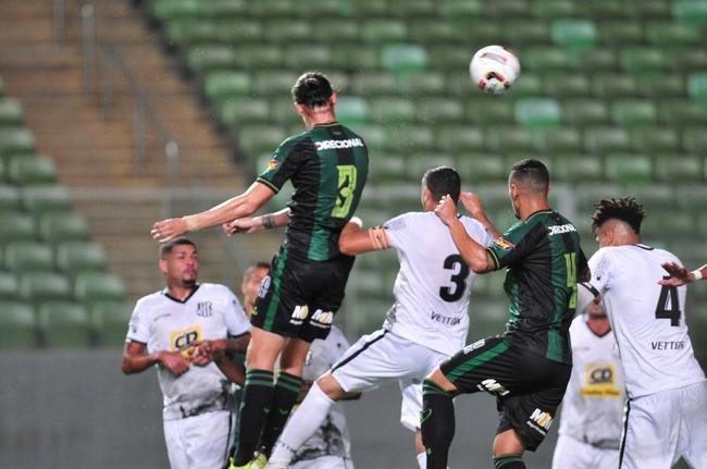 Amrica e Democrata-GV se enfrentaram no Independncia pela 2 rodada do Campeonato Mineiro