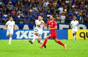 Cruzeiro e Internacional ficaram no empate em jogo com interveno do VAR
