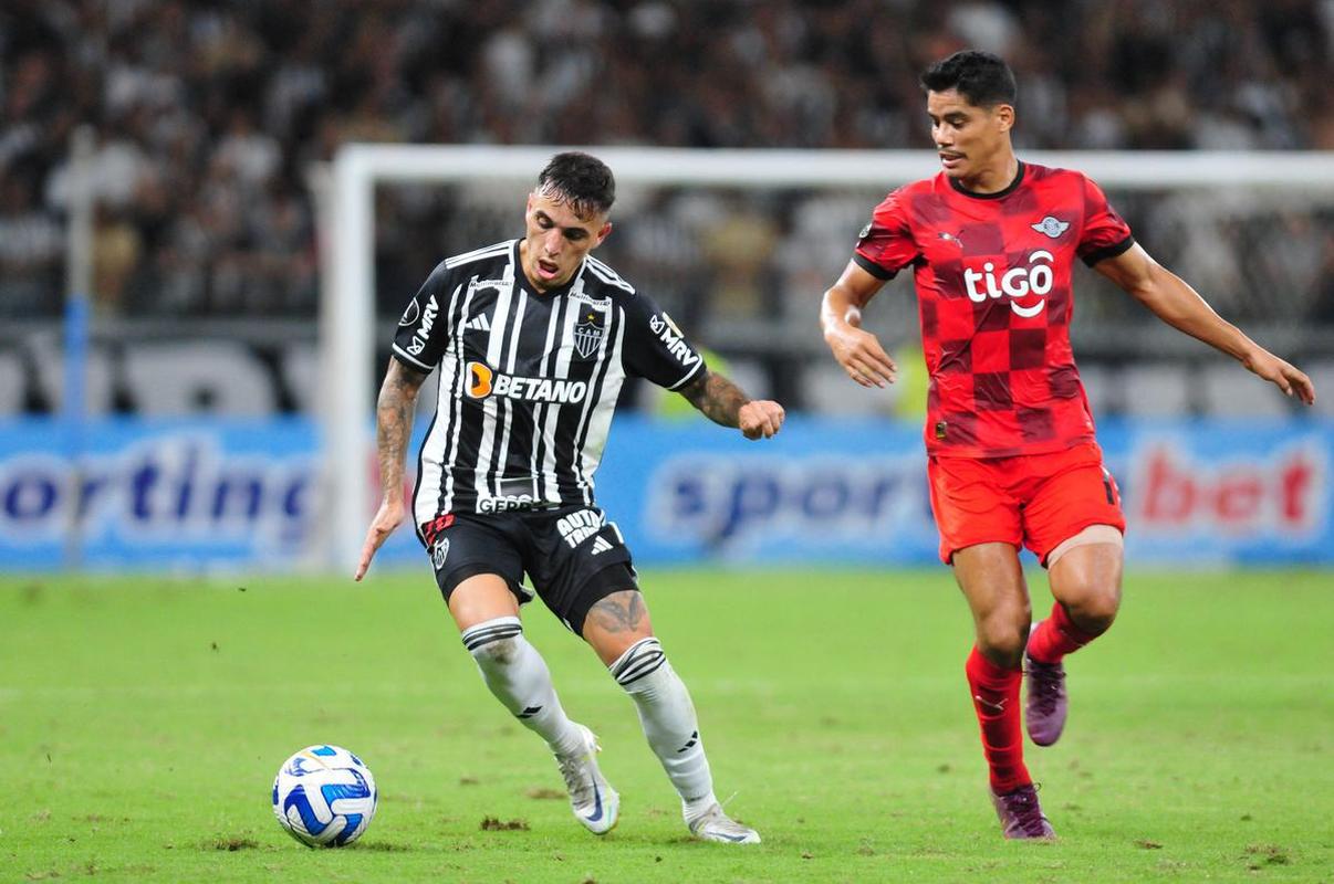 Fotos do jogo entre Atltico x Libertad, pela Copa Libertadores