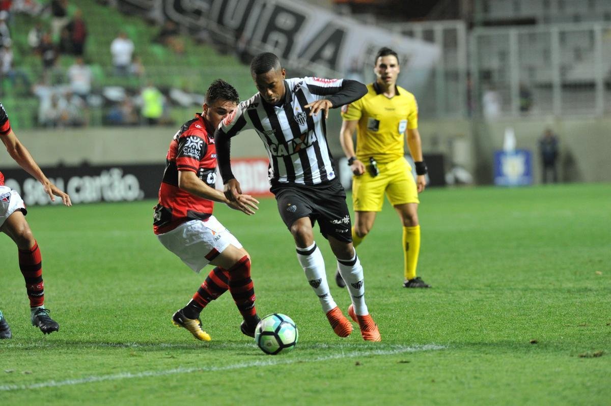 Galo recebeu o Atltico Goianiense, no Independncia, pela 33 rodada do Campeonato Brasileiro