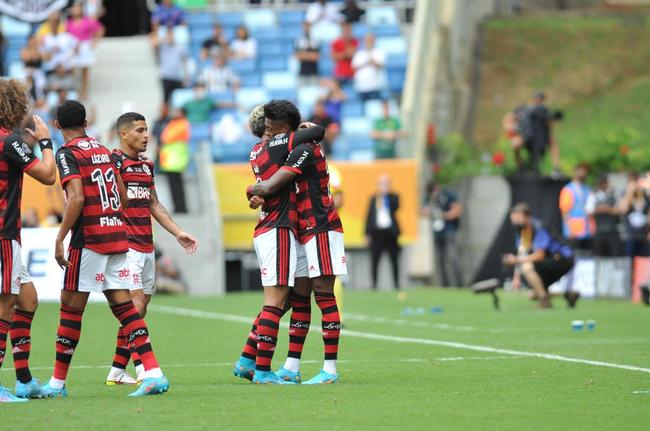 Fotos do empate por 2 a 2 entre Atltico e Flamengo na final da Supercopa do Brasil, na Arena Pantanal, em Cuiab