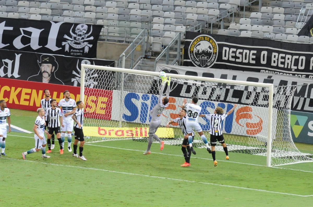 Imagens do jogo entre Atlético e Coritiba, pela 27ª rodada da Série A do Campeonato Brasileiro, no Mineirão