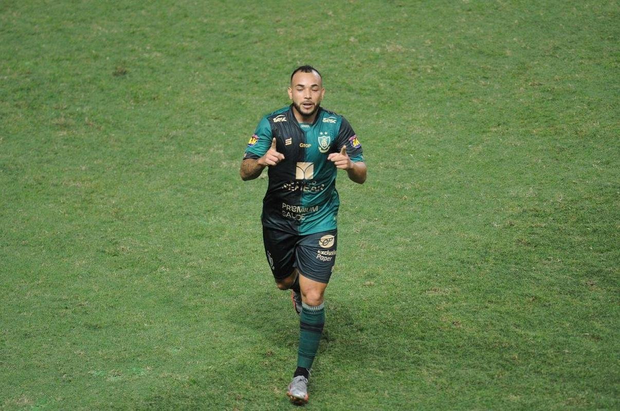 2020 - Brenner, do So Paulo, Lo Gamalho, do CRB, Nen, do Fluminense, e Rodolfo, do Amrica, foram os artilheiros com seis gols