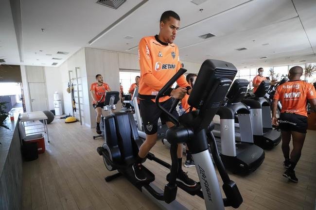 Atltico treina em academia do hotel em Fortaleza