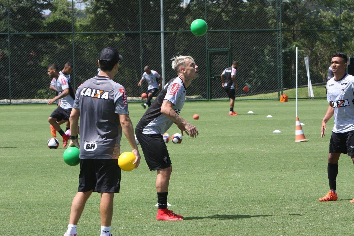 Imagens do treino do Atltico