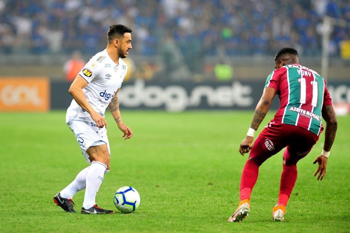 Fotos do jogo entre Cruzeiro e Fluminense, no Mineiro, pela 24 rodada do Brasileiro