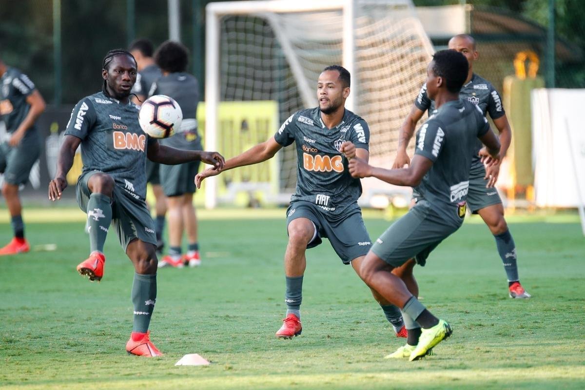 O tcnico Levir Culpi comandou, na tarde desta tera-feira, treinamento na Cidade do Galo
