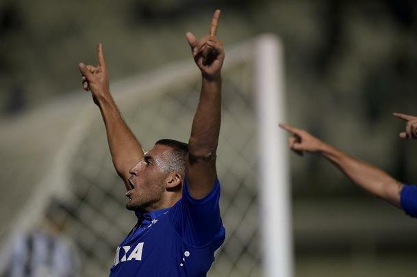 Fotos de Botafogo x Cruzeiro, no Estdio Luso-Brasileiro, pelo jogo de ida das oitavas de final da Copa do Brasil