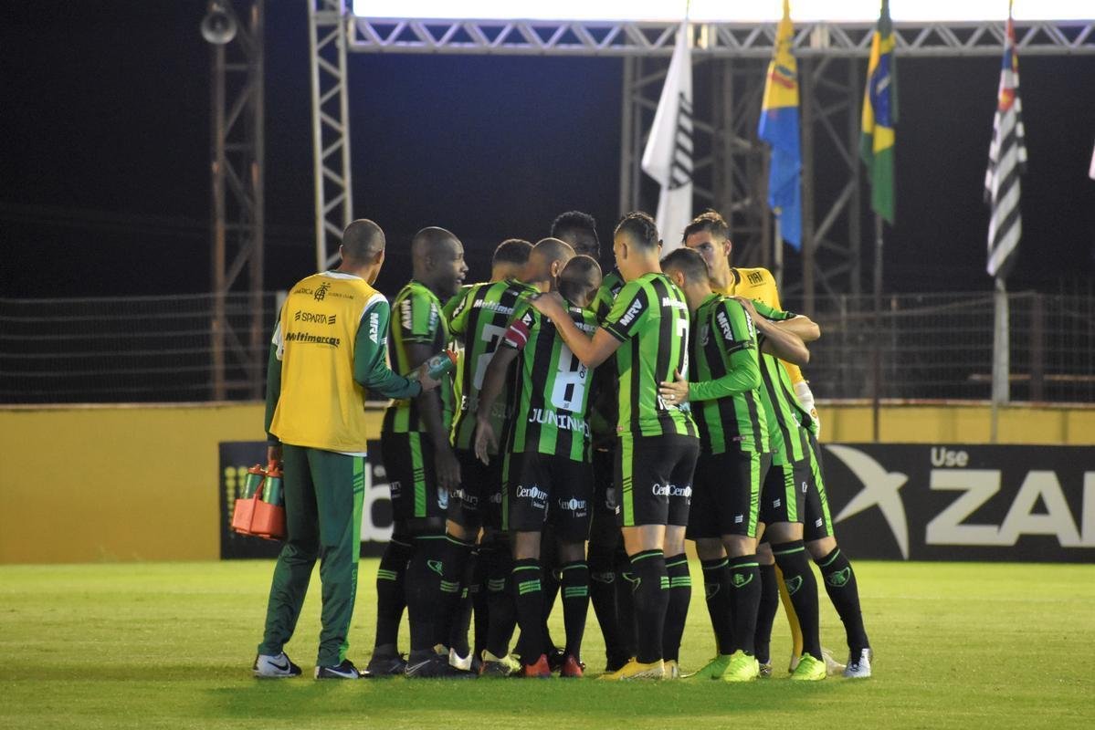 Amrica foi batido pelo Bragantino e sofreu a sexta derrota na Srie B