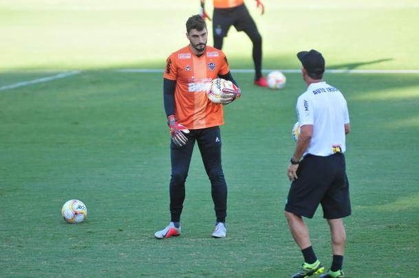 Jorge Sampaoli comandou nesta segunda-feira o seu primeiro treino no Atltico