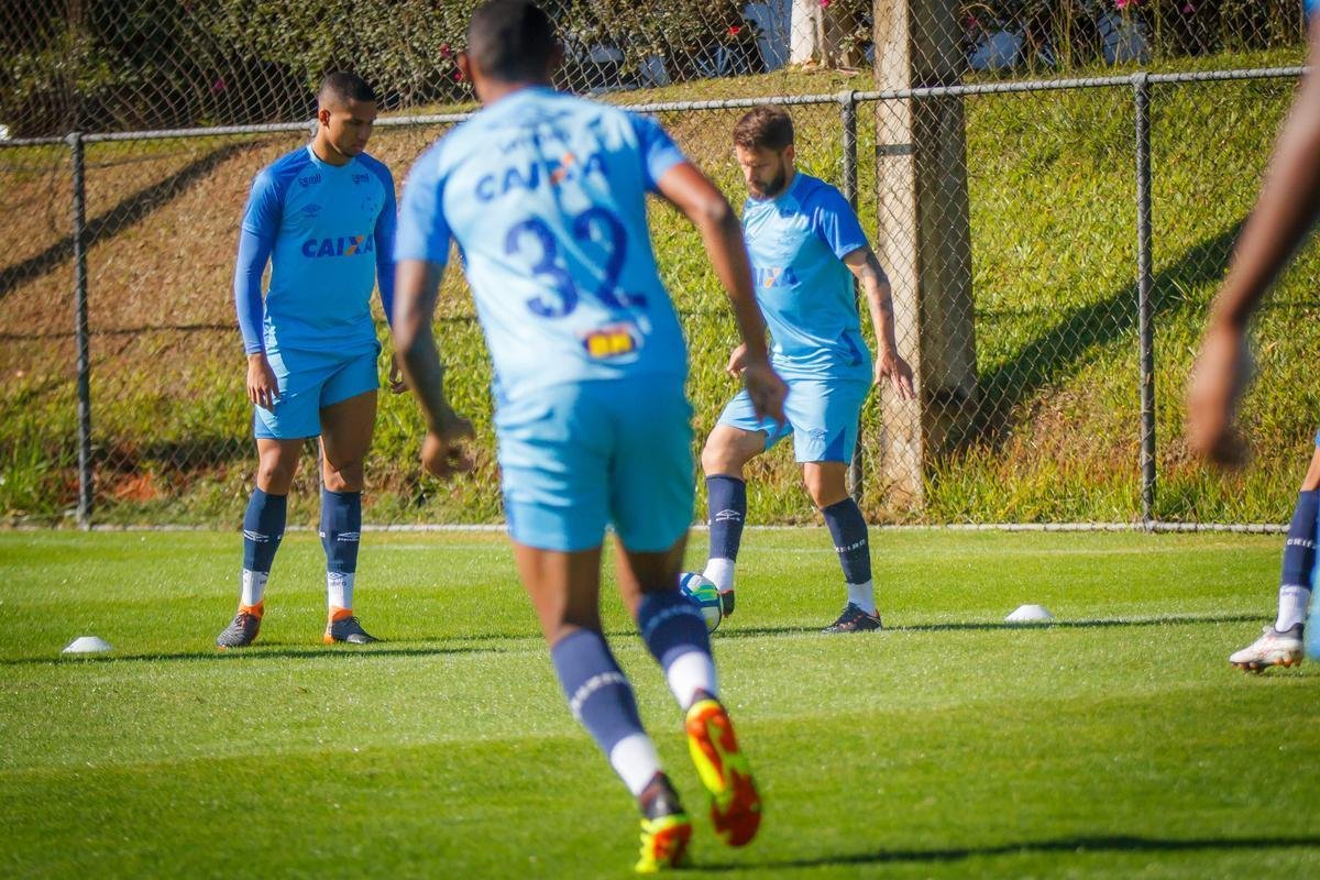 Imagens do ltimo treino do Cruzeiro antes do jogo contra o Cear, pelo Campeonato Brasileiro