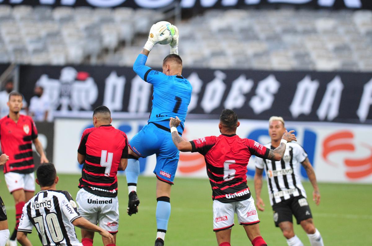 Atltico e Atltico-GO se enfrentaram pela 30 rodada do Brasileiro 