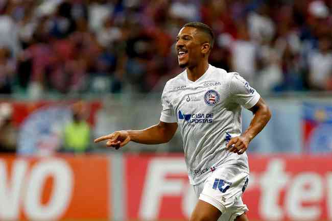 Cruzeiro chega a acordo com Palmeiras e anuncia atacante Wesley