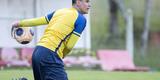 Jogadores do Nutico seguem trainando no CT Wilson Campos, sob a superviso do tcnico Gimar Dal Pozzo. Atletas e membros da comisso tcnica so submetidos s medidas de sade para evitar o contato e gerar possvel foco de Covid-19.