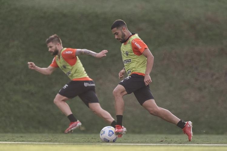Após a eliminação na Libertadores diante do Palmeiras, jogadores do Atlético se reapresentaram na Cidade do Galo e realizaram treinamento visando o duelo contra o Internacional, pelo Campeonato Brasileiro
