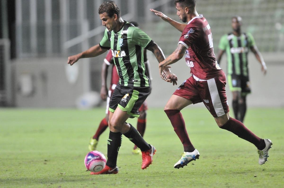 Amrica e Patrocinense se enfrentaram, no Independncia, pela primeira rodada do Campeonato Mineiro