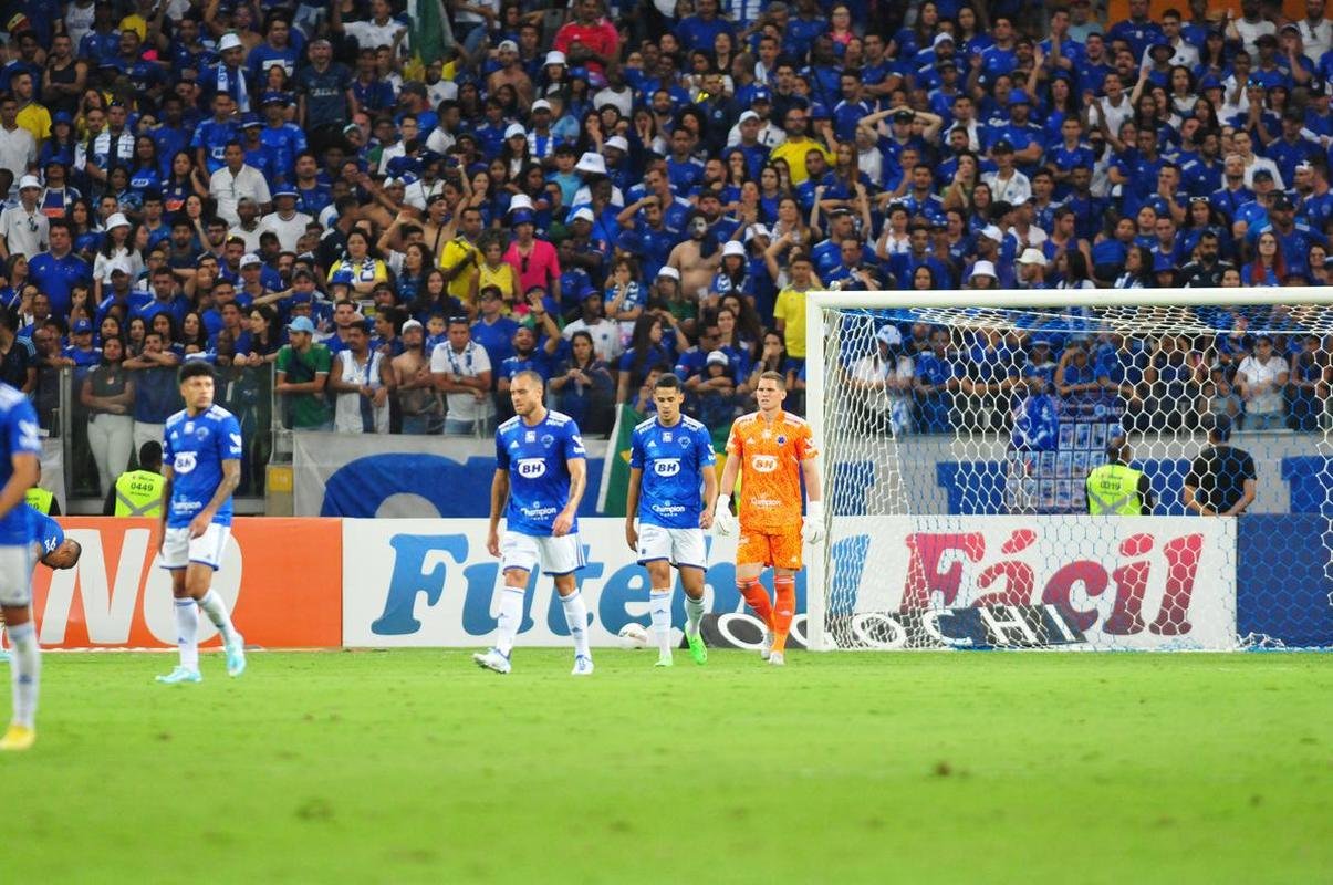 Cruzeiro 3 x 2 CSA: veja fotos do jogo da taa