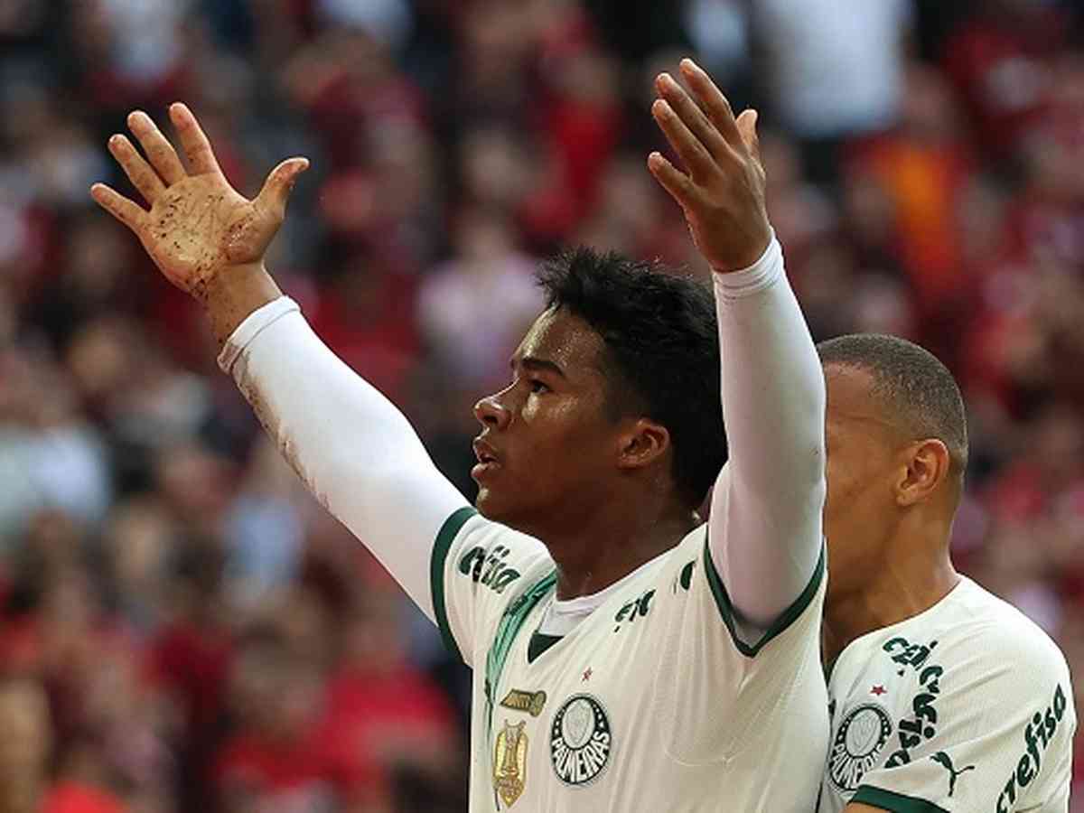 Empate sem gols marca clássico entre Palmeiras e Santos no