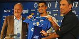 Cruzeiro apresentou o lateral-esquerdo Egdio como novo reforo para a temporada 2018