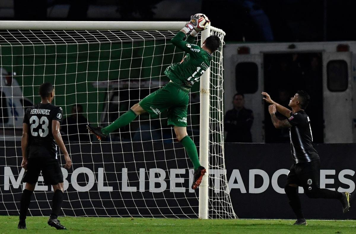 Atltico abriu 2 a 0 sobre o Zamora no primeiro tempo, com dois gols de Alerrandro